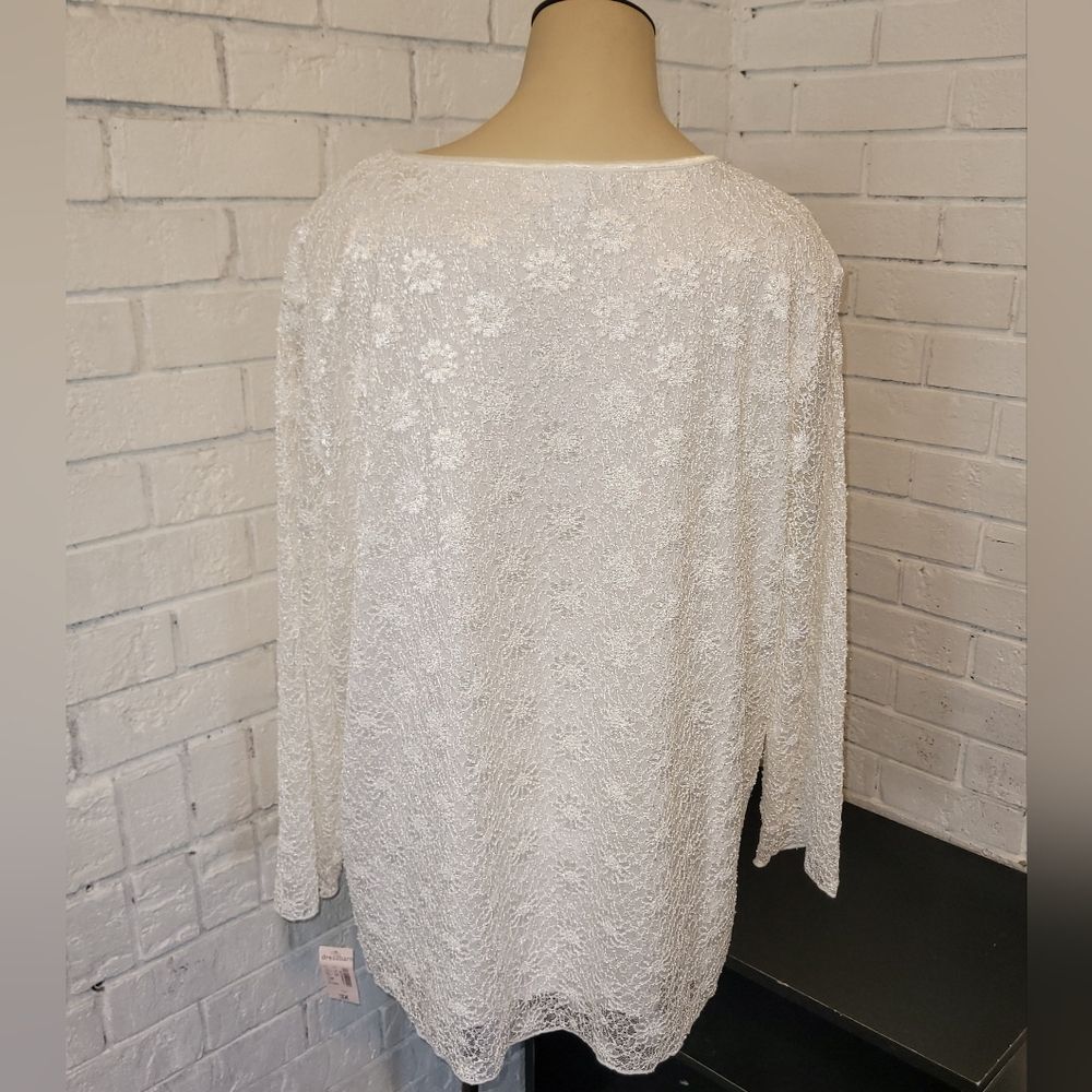 New With Tags Dressbarn Woman Plus Size 3X White Floral Lace Blouse Top - Picture 3 of 7
